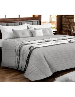 Copriletto Trapuntato Monte Soglio Grigio - Stile Chalet con Cervi e Foresta - Microfibra Leggera Made in Italy