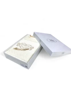 Set Asciugamani 1+1 Vanità Panna, Ricamo Cuore e Pizzo, Puro Cotone, Made in Italy, Idea Regalo, Confezione Elegante